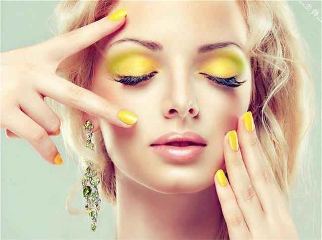 太原新娘化妆培训学校多少钱