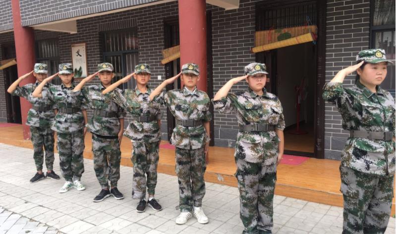 郑州军事夏令营哪家好-2021军事夏令营活动