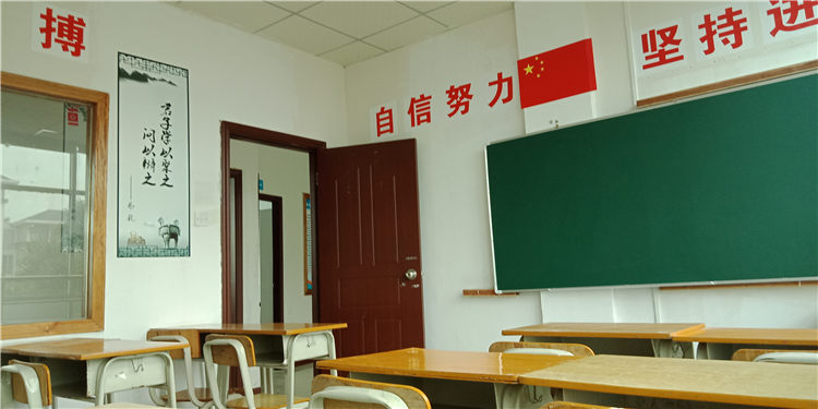 深圳中考复读学校哪家好.jpg