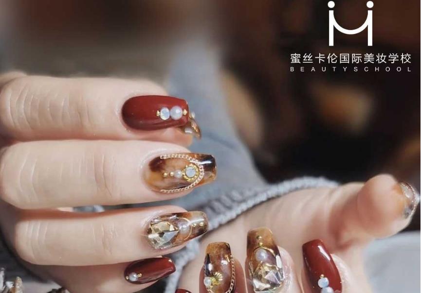 四川十大化妆美甲培训班排名 四川十大化妆美甲培训班排名