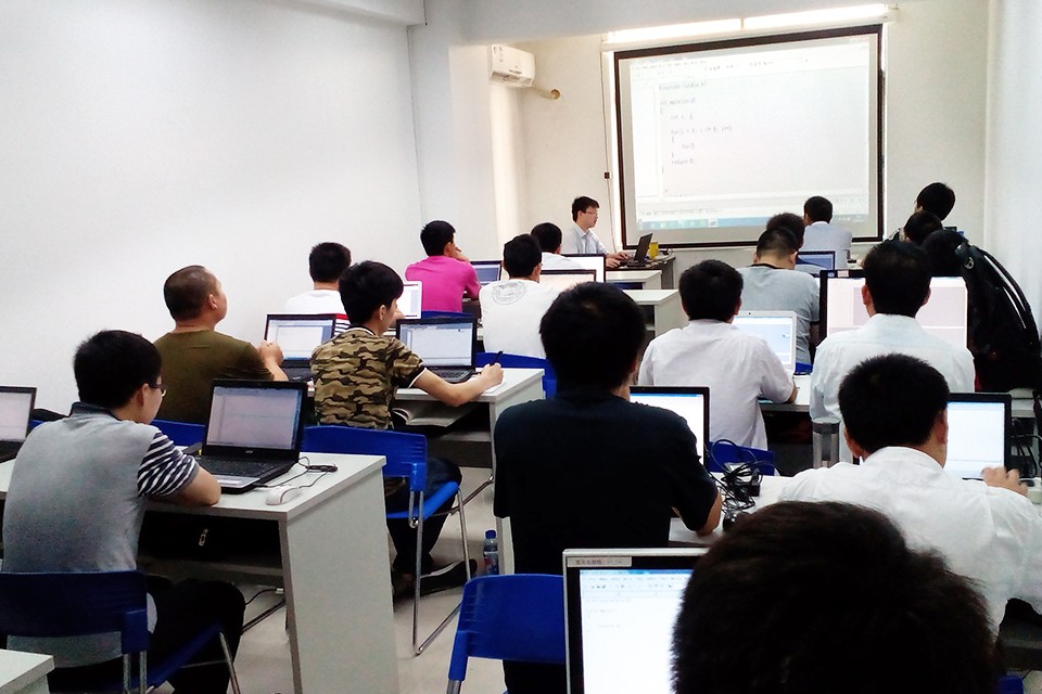 深圳C语言实训中心实力排名-零基础学习C语言-信盈达 深圳C语言实训中心实力排名-零基础学习C语言-信盈达