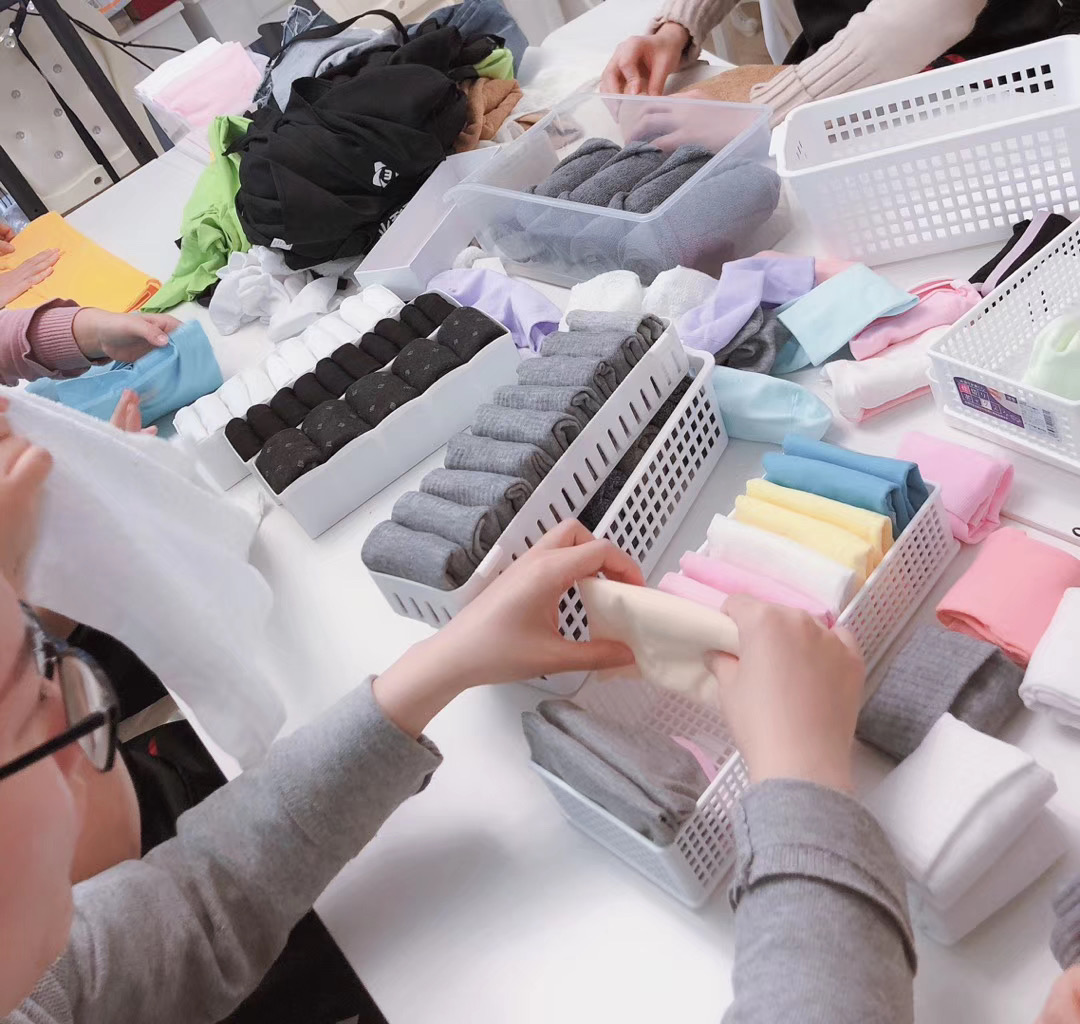 青岛整理收纳师培训-规划整理师-衣橱收纳师-礼仪讲师培训-微曼教育学院 青岛整理收纳师培训-规划整理师-衣橱收纳师-礼仪讲师培训-微曼教育学院