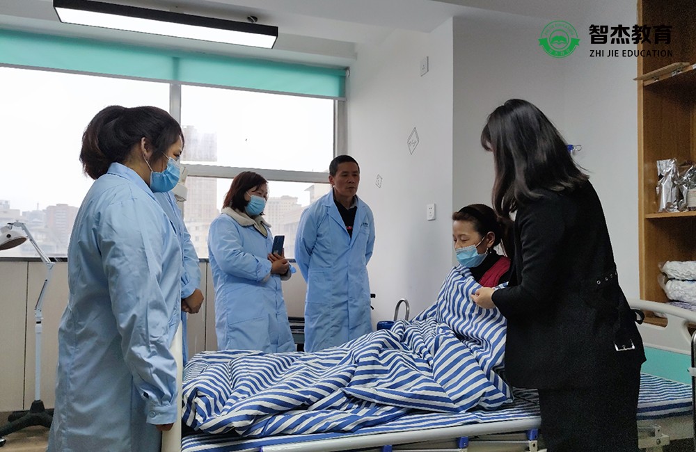 四川成都排名前十的养老护理师培训机构