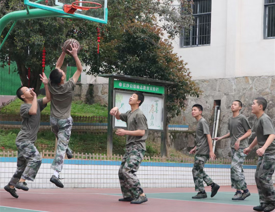 合肥青少年叛逆全封闭军事化学校地址