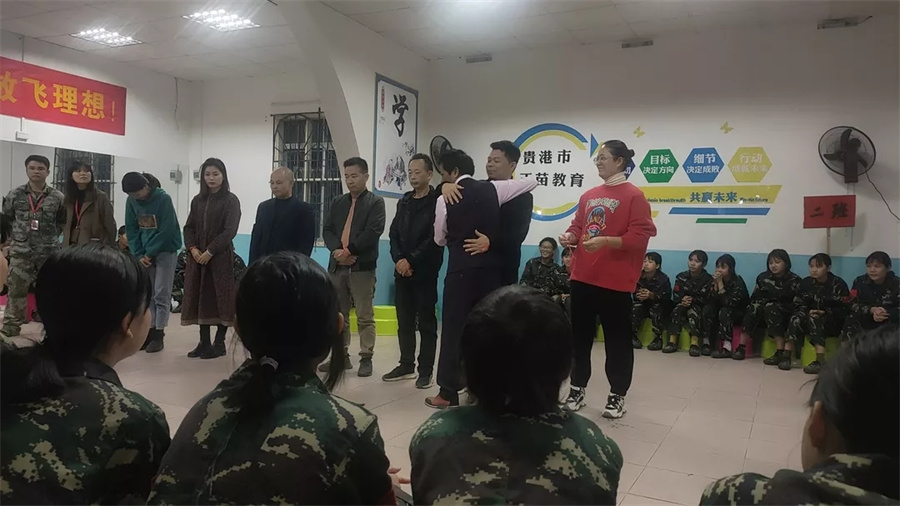 正苗叛逆少年军事化特训学校