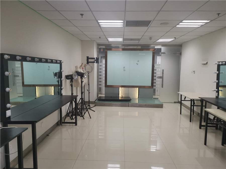 郑州培训美容美发师学校排名前十 郑州培训美容美发师学校排名前十