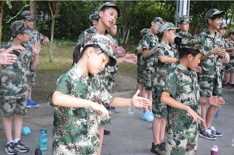 杭州靠谱的青少年军事夏令营实力推荐.jpg 杭州靠谱的青少年军事夏令营实力推荐.jpg