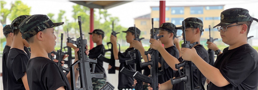 南京十大21天军事夏令营高人气排名一览.jpg 南京十大21天军事夏令营高人气排名一览.jpg