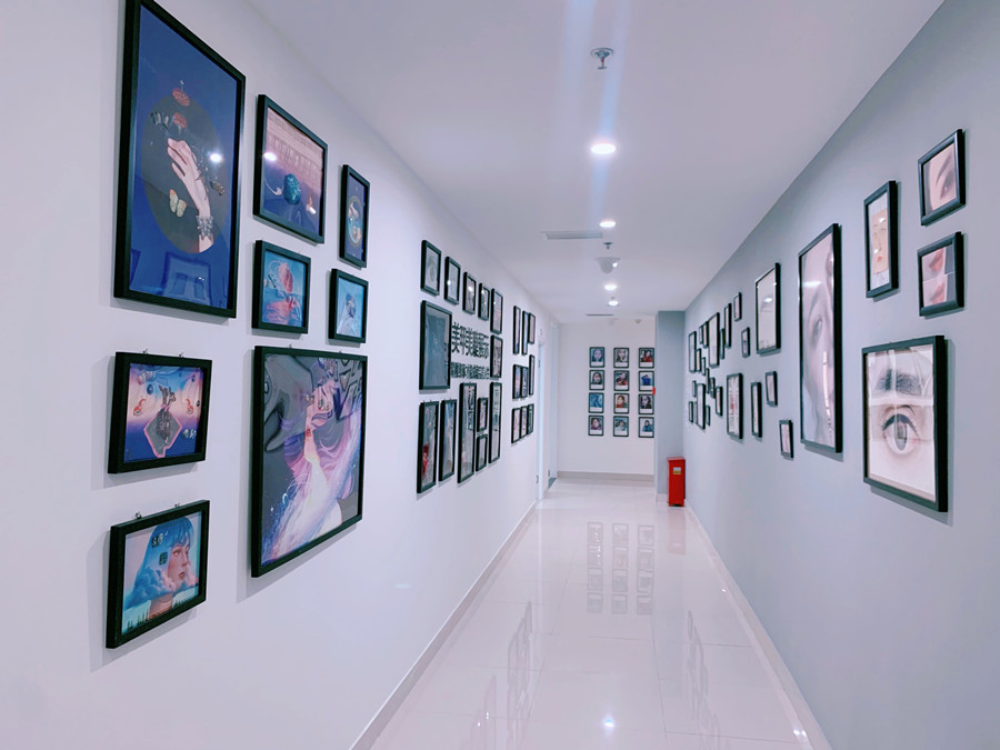 盘点贵州美妆造型培训学校报名收费价格排名一览.jpg 盘点贵州美妆造型培训学校报名收费价格排名一览.jpg