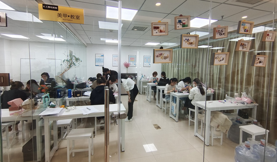 武汉初中生学化妆（化妆、美甲、美睫）职业学校排名十强