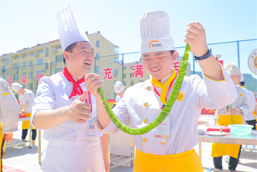 新东方烹饪厨师培训学校金鼎大厨专业课程及价格一览 新东方烹饪厨师培训学校金鼎大厨专业课程及价格一览