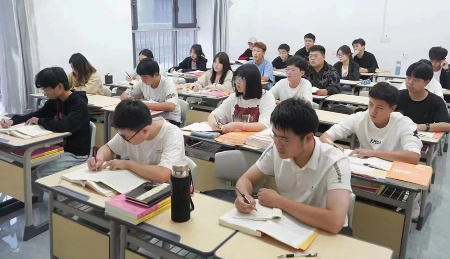 山东胜蓝高考学校