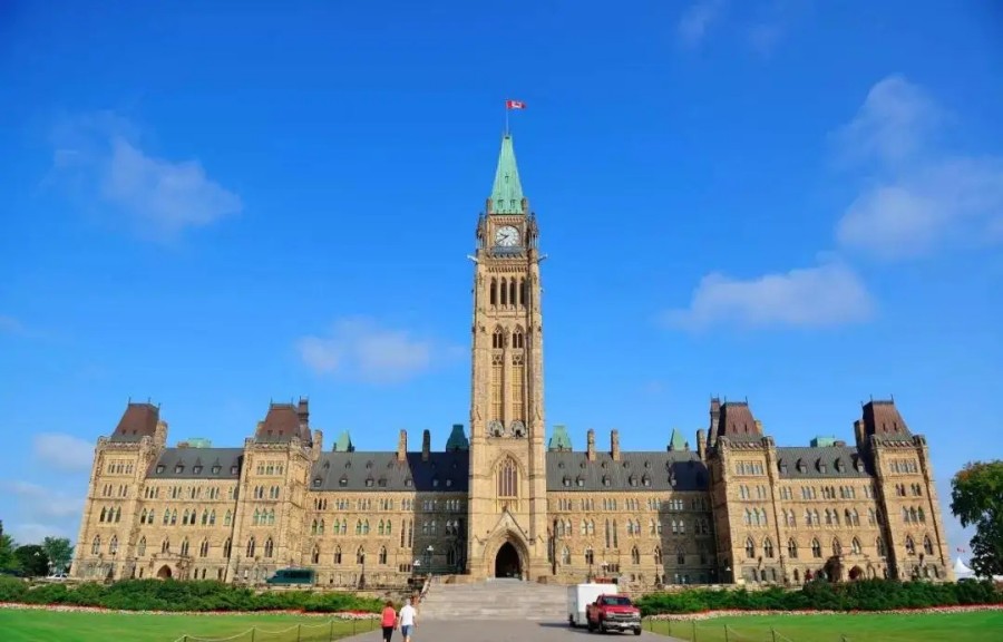 排名Top10 加拿大留学中介机构榜单汇总-加拿大留学费用一年多少钱.jpg 排名Top10 加拿大留学中介机构榜单汇总-加拿大留学费用一年多少钱.jpg