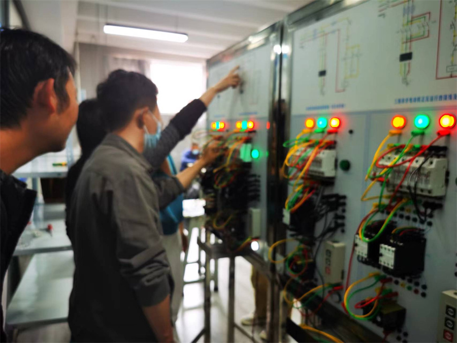 云南电工证考证机构倾情推荐-云南技能学校高低压电工培训班