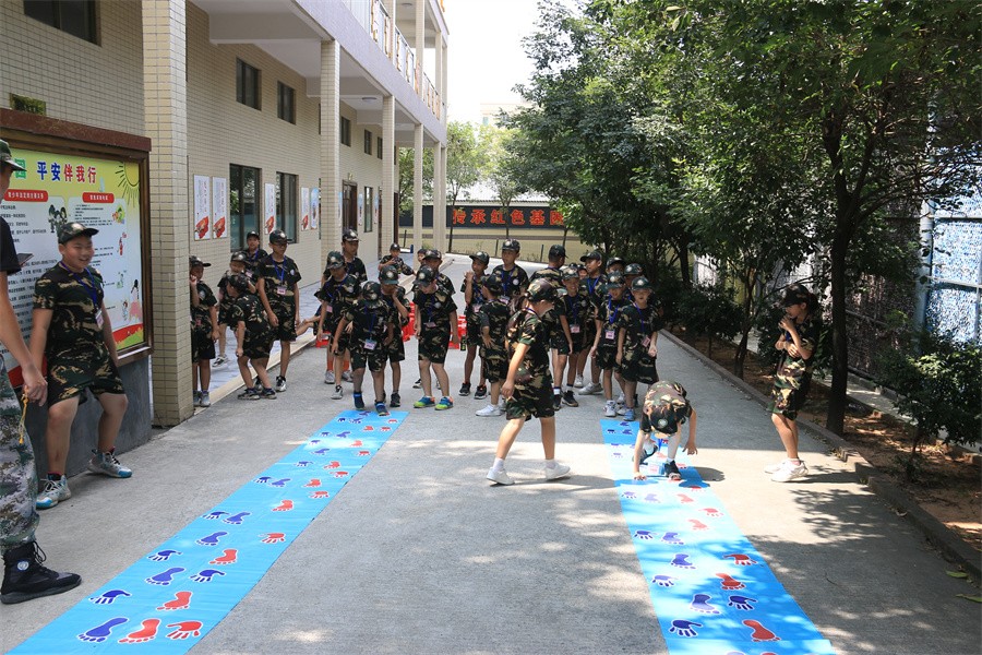 佛山top5不错的军事夏令营排名出炉.jpg