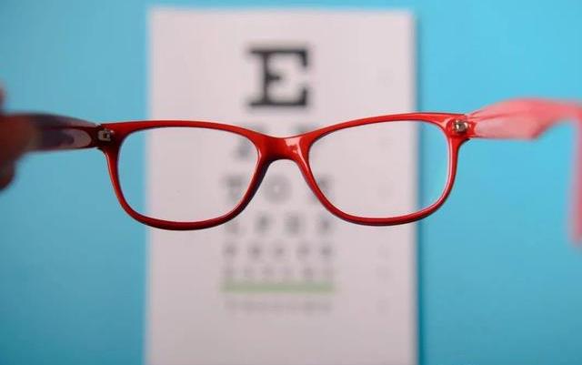 广州眼镜店验光师培训多少钱