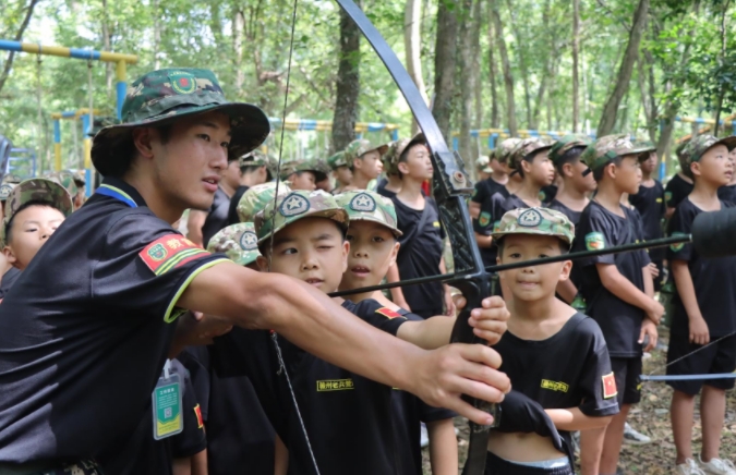 江西赣州十大中小学生军事夏令营 江西赣州十大中小学生军事夏令营