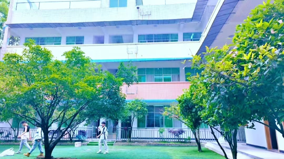 贵阳花溪圆梦中考高考复读学校 贵阳花溪圆梦中考高考复读学校