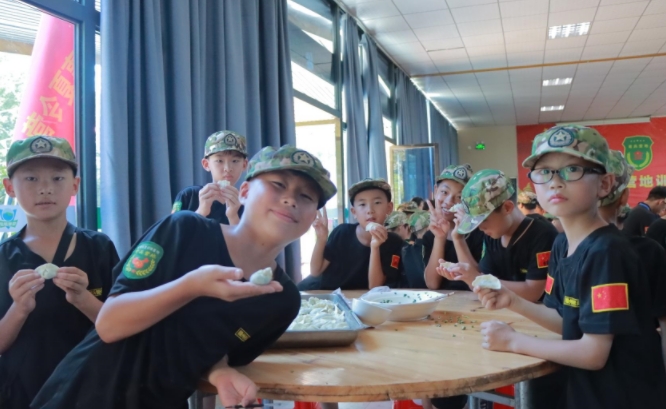 青少年军事夏令营赣州地区集训营名单