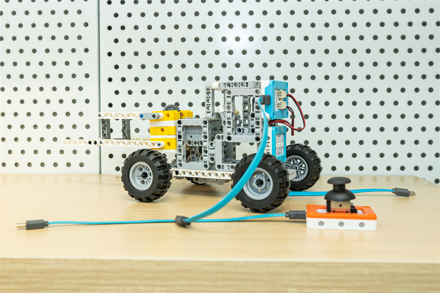 上海少儿乐高积木培训机构.jpg 上海少儿乐高积木培训机构.jpg