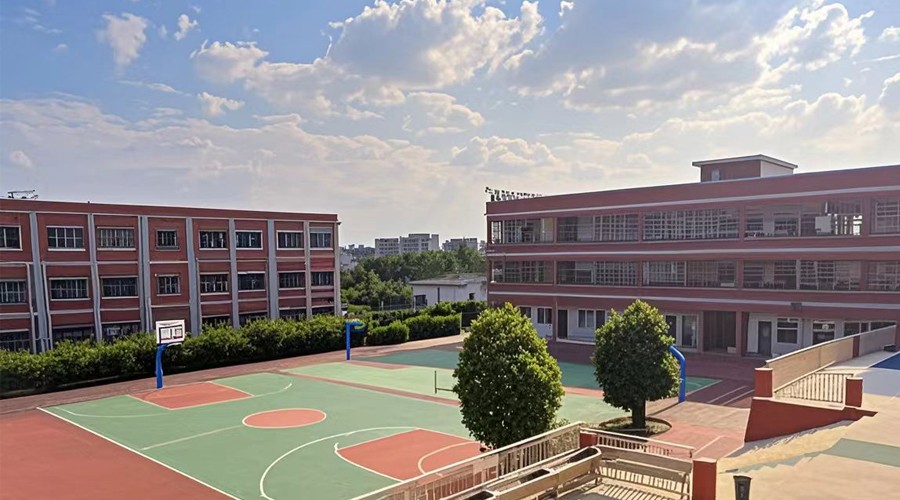 广东春蕾叛逆特训学校