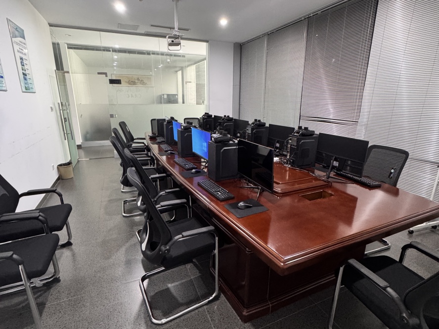 新乡正规无人机执照考证培训机构十大排名推荐.jpg 新乡正规无人机执照考证培训机构十大排名推荐.jpg