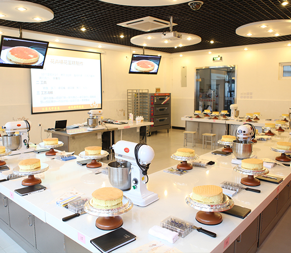 2025年中高考西点烘焙技校培训学校十大排名