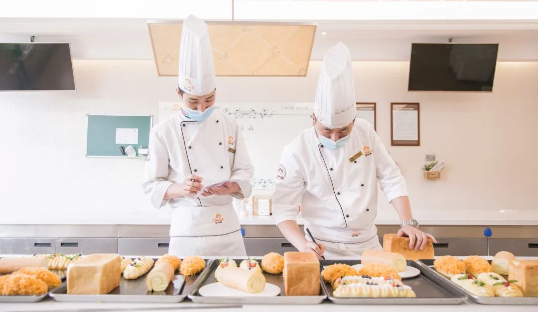 实力榜前十国内西点烘焙学校排行榜