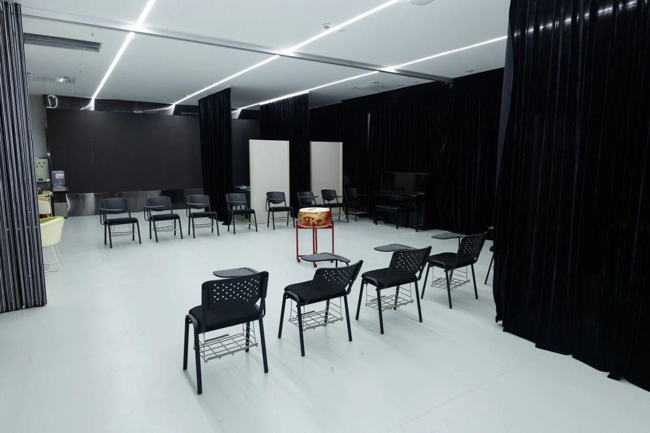 天下文化表演专业教室