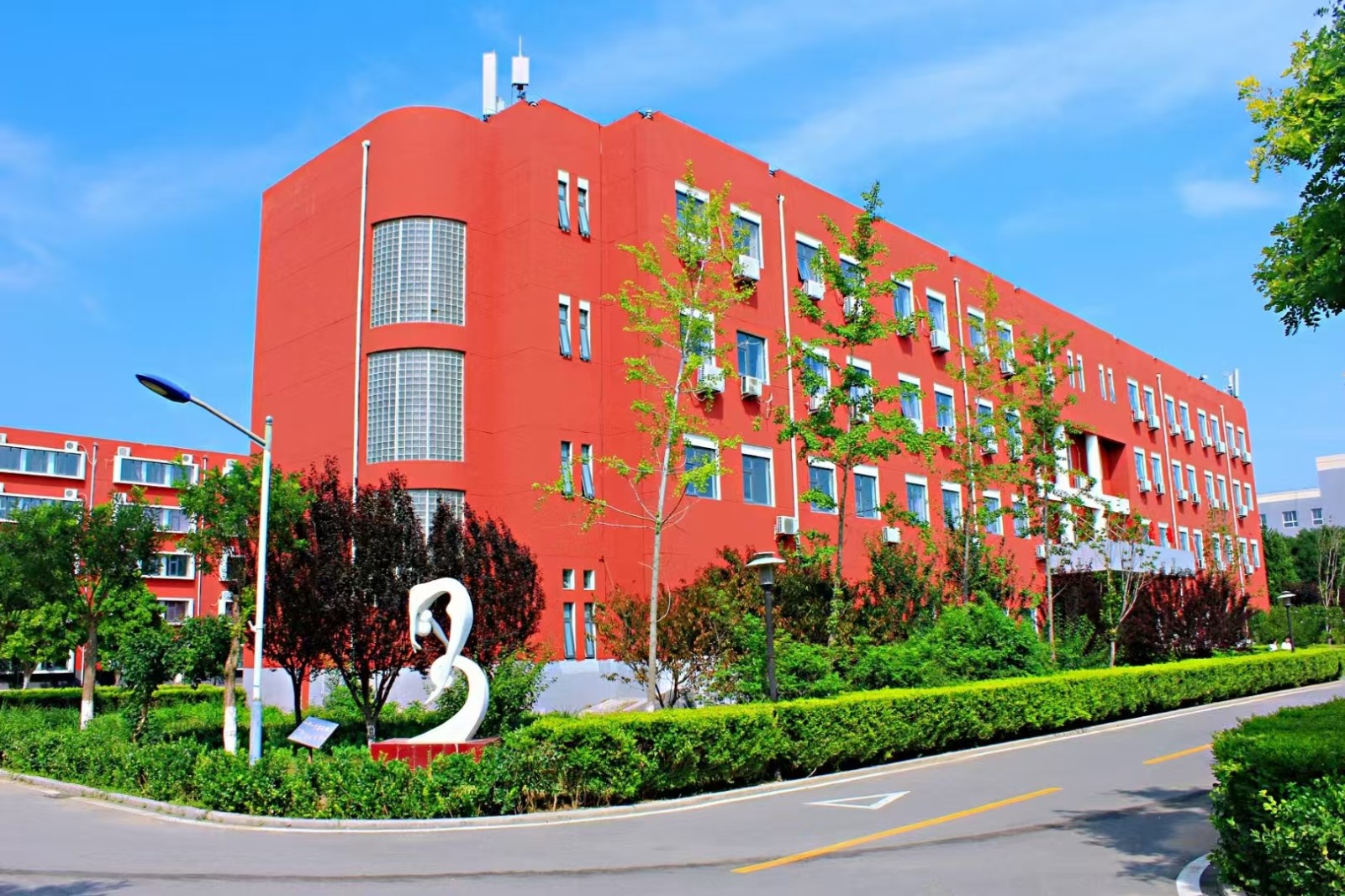 北京博文私立高