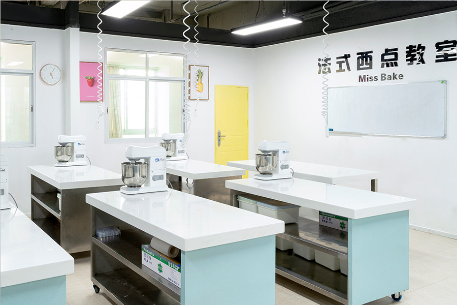 烘焙培训机构，烘焙技巧学习，烘焙创业班，蛋糕面包制作