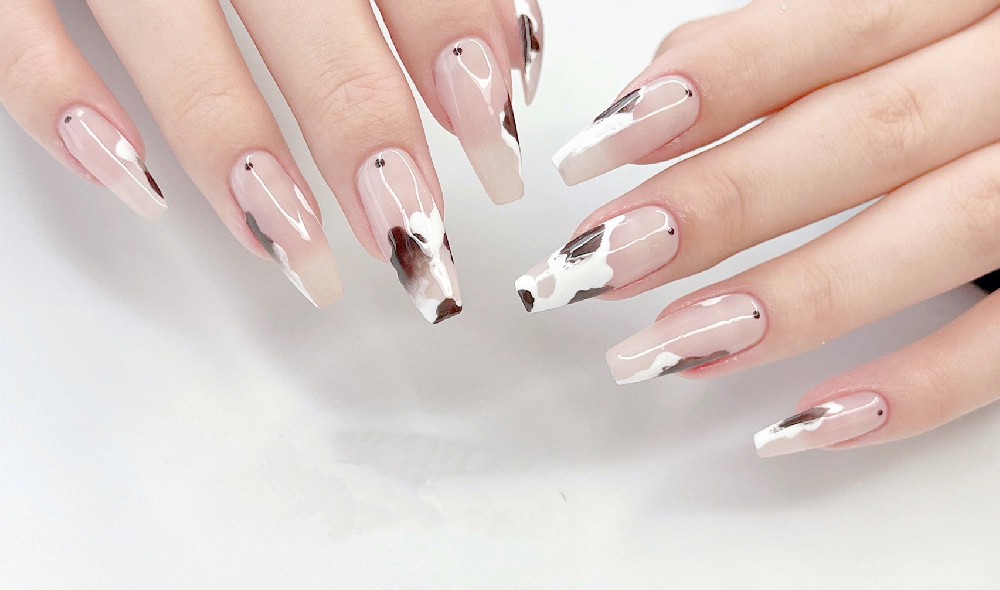 详解美甲培训学校以及学费十大排行榜