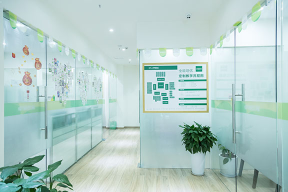 卓辅教育_学校环境