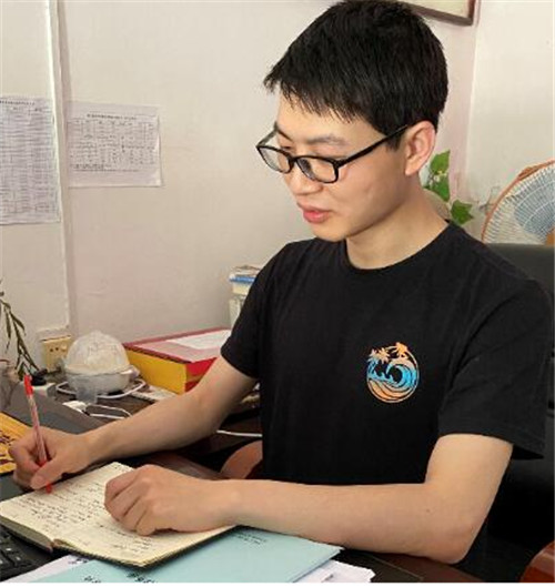 蓝天更蓝教育_ 叶汉涛老师