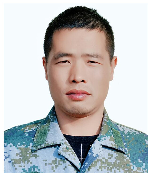 蓝天更蓝教育_梁进杰