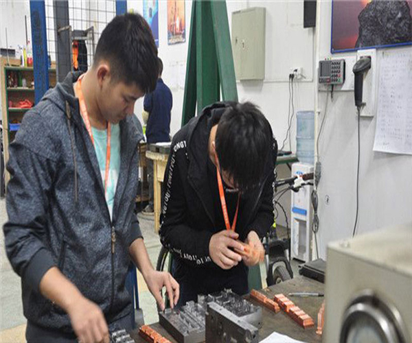余姚专业模具培训_校区环境