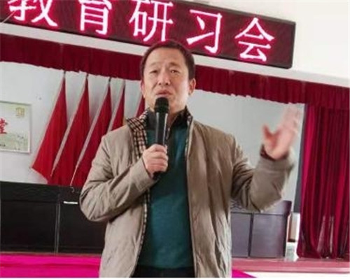 湖南成长励志特训学校_彭培源