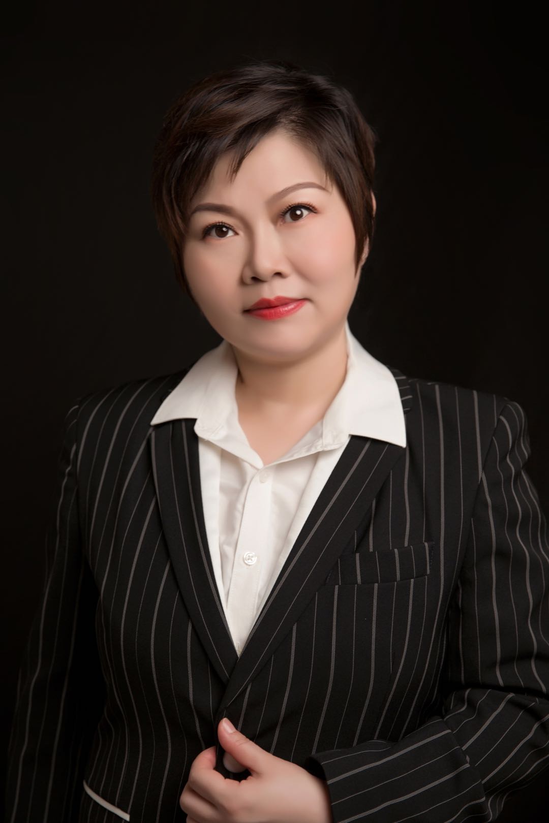 湖北身修立德素质拓展中心_薛燕