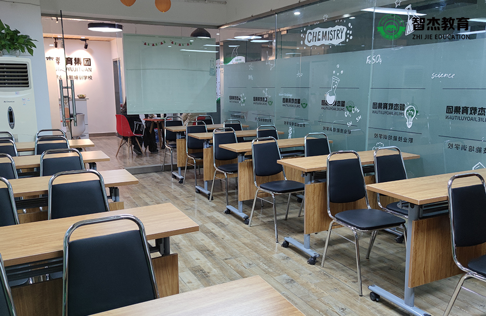 职业技能培训学校_成都智杰教育环境