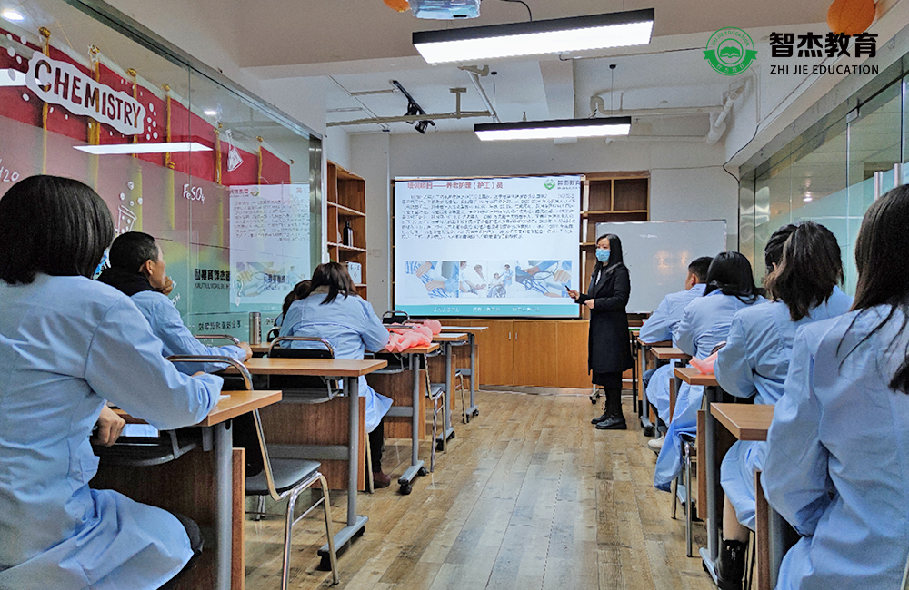 职业技能培训学校_成都智杰教育环境