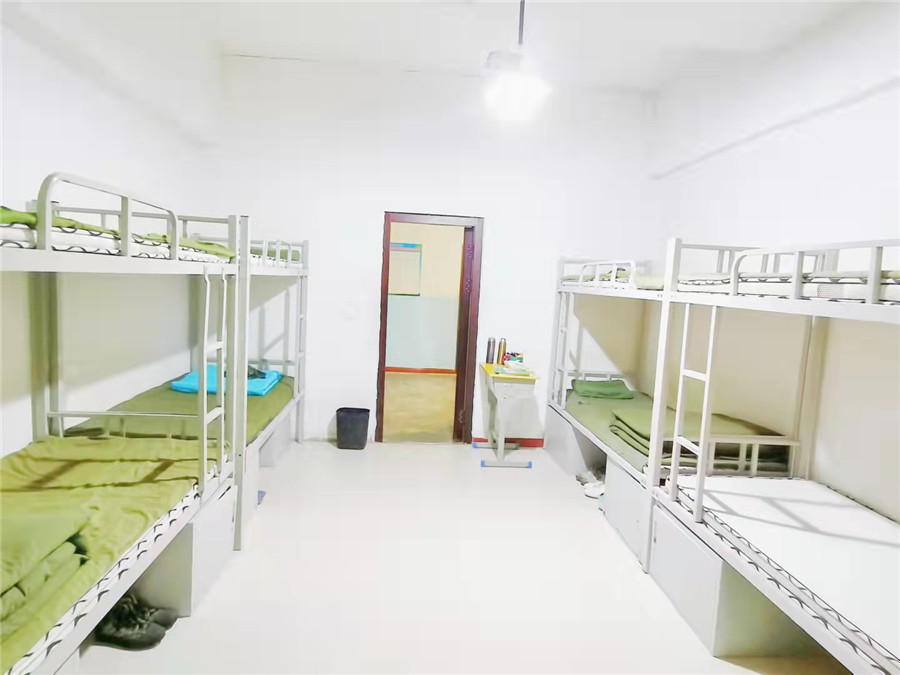 贵州市花溪区弘扬学校_学校环境