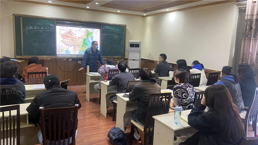 河南状元桥教育_上课现场