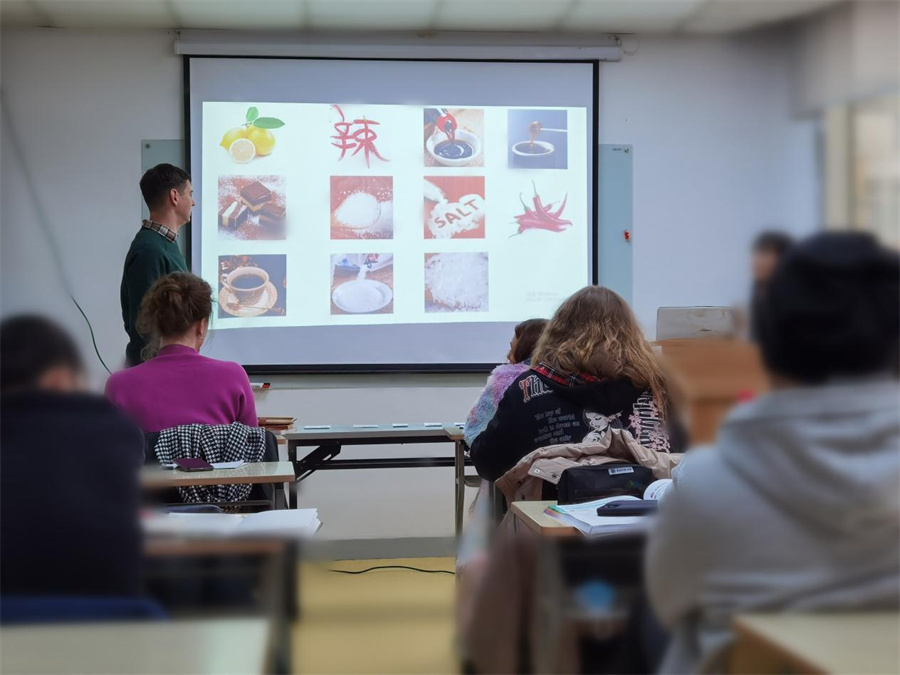 ​上海早安汉语培训学校_上海早安汉语培训学校小班上课图