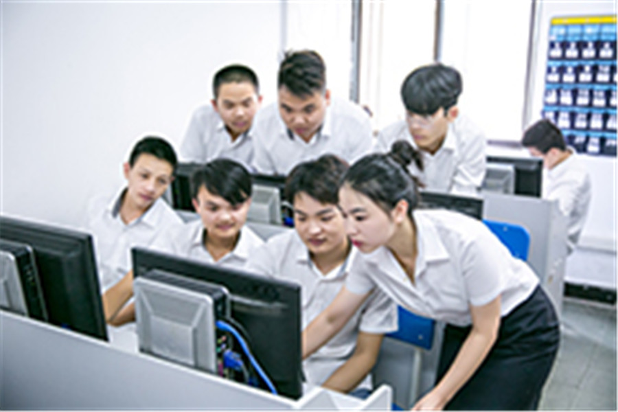 湖南北大青鸟_上课现场