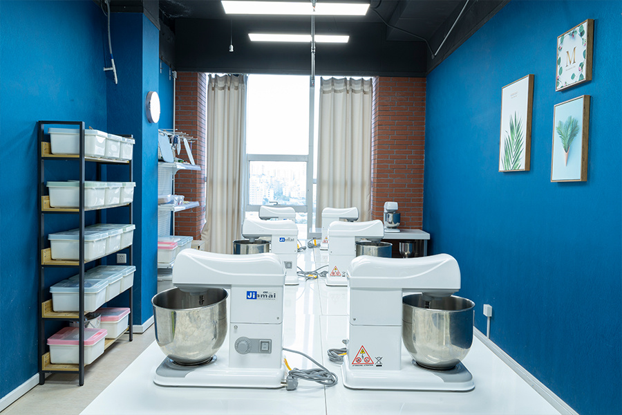 深圳美斯烘焙培训学校_深圳美斯烘焙学校环境