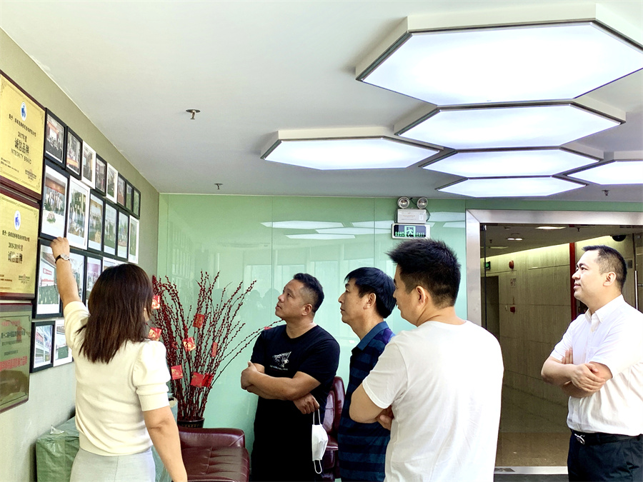 深圳冠桥海外教育_深圳冠桥海外教育环境