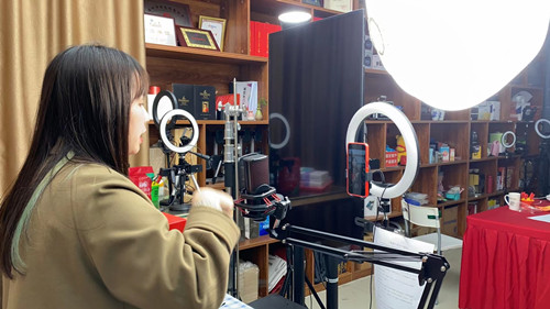 深圳红瓜子传媒学院_直播带货