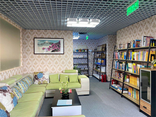 国际语言中心_环境