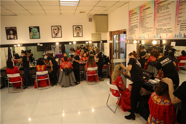 西安化妆培训学校_化妆培训课