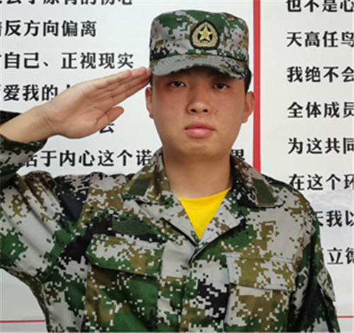 三苏立德素质教育基地_教官